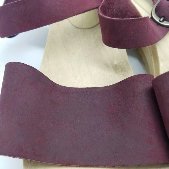Sven Original Women’s Sandals Maroon
10 - Picture 5 of 8